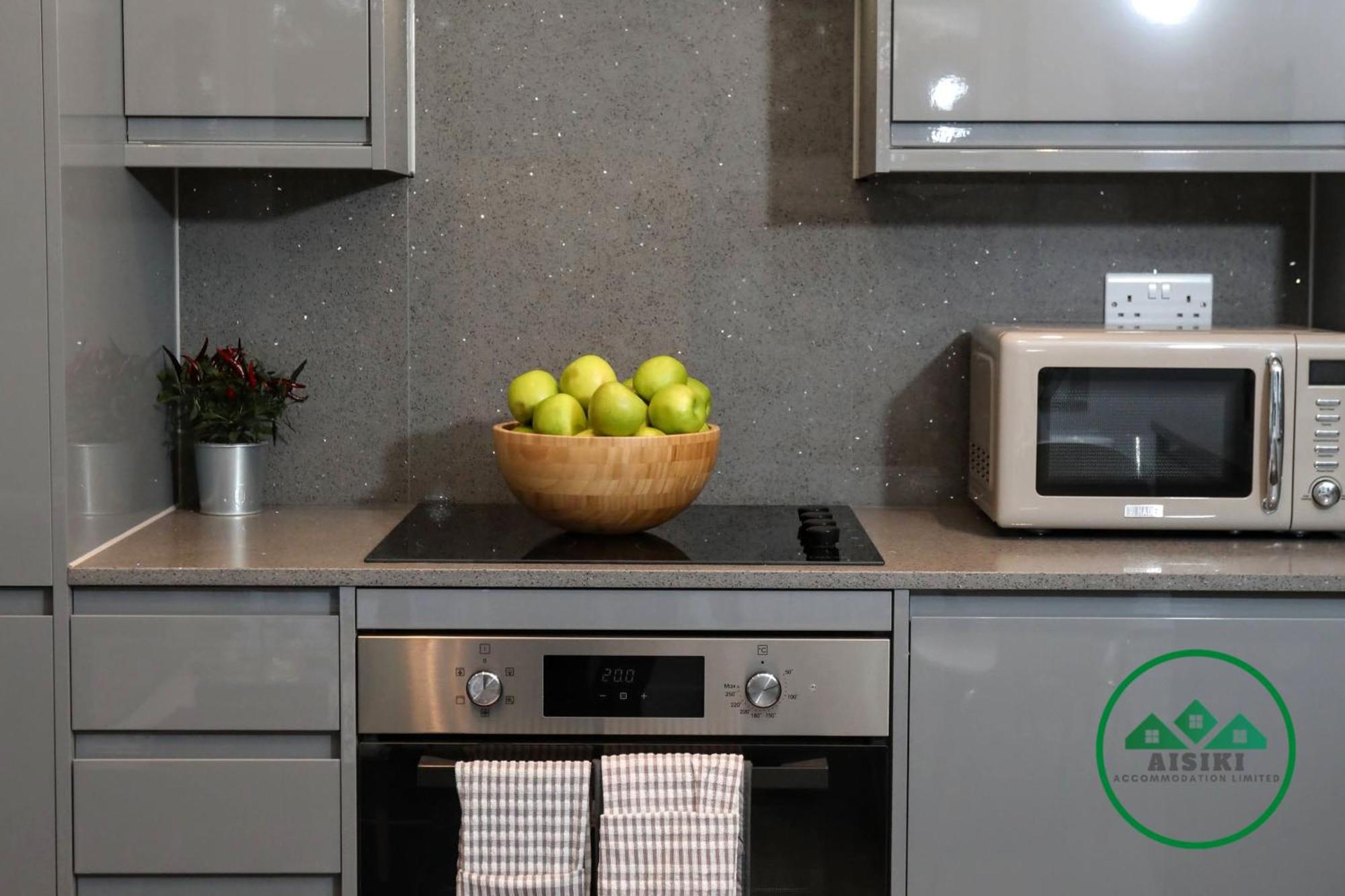 Aisiki Apartments At Stanhope Road, North Finchley, Airconditioned Multiple 2 Or 3-Bedroom, Pet-Friendly Duplex Flats, King Or Twin Beds, Airconditioned & Free Wi-Fi Exterior foto